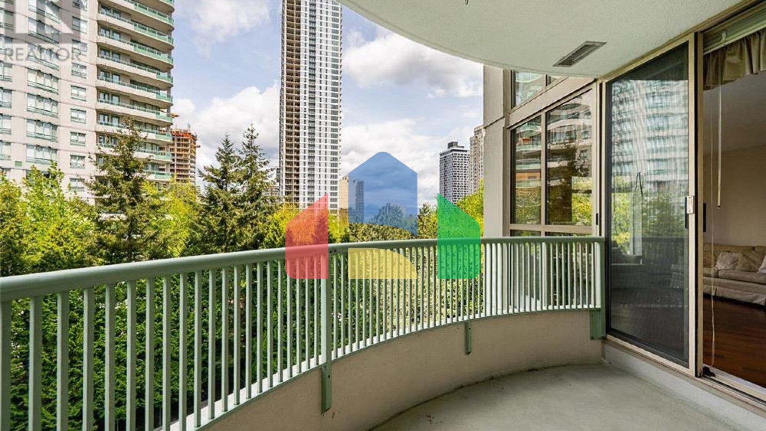Residential - Condo/Apartment - Burnaby, Canada - Canada