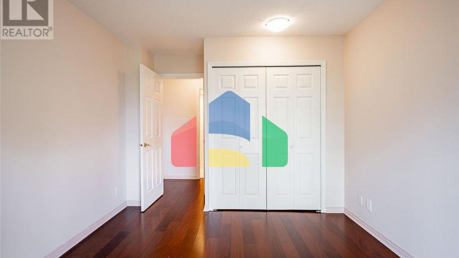 Residential - Condo/Apartment - Burnaby, Canada - Canada