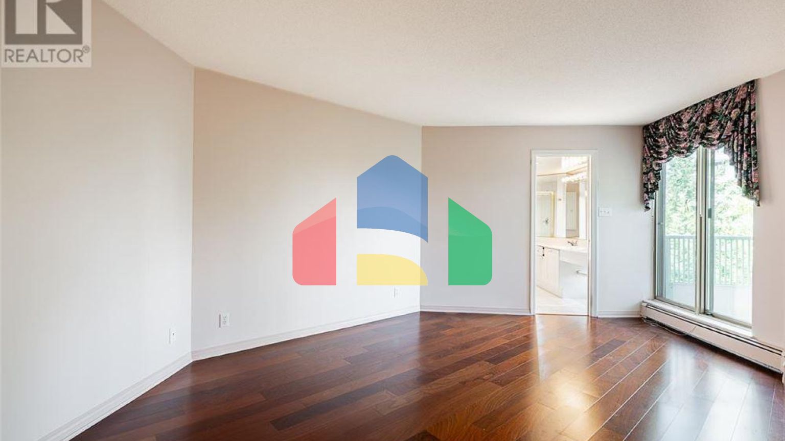 Residential - Condo/Apartment - Burnaby, Canada - Canada