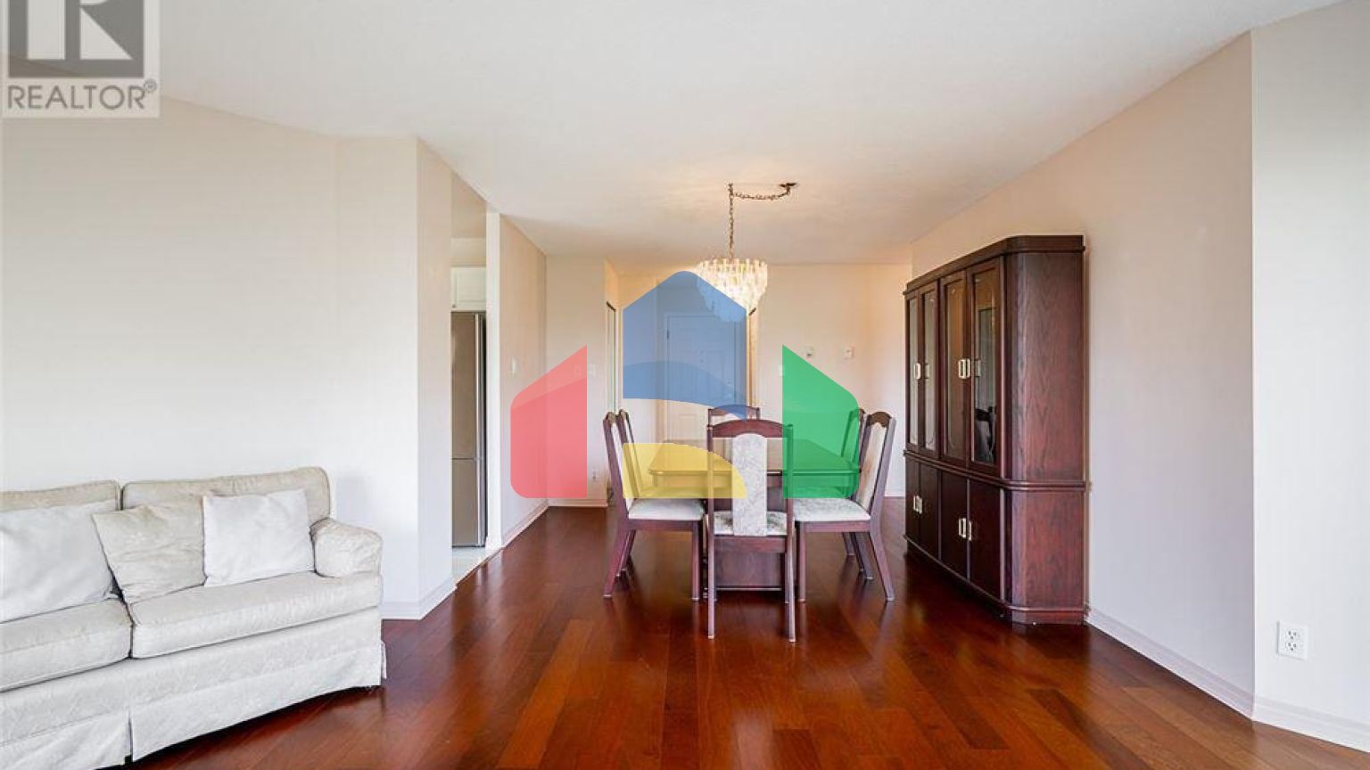 Residential - Condo/Apartment - Burnaby, Canada - Canada