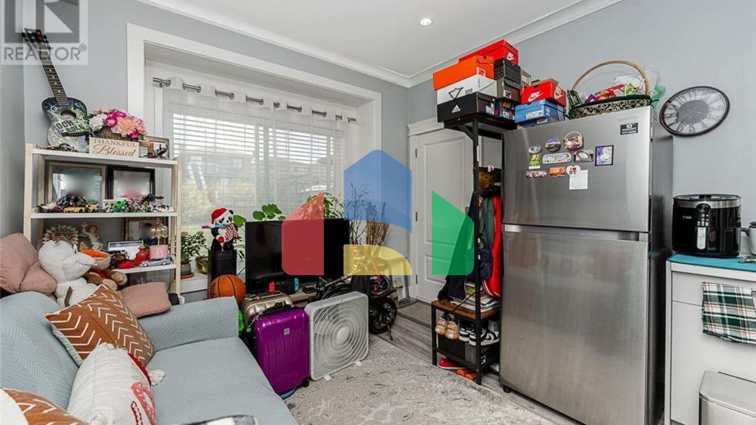 Residential - Single Family Home - Burnaby, Canada - Canada