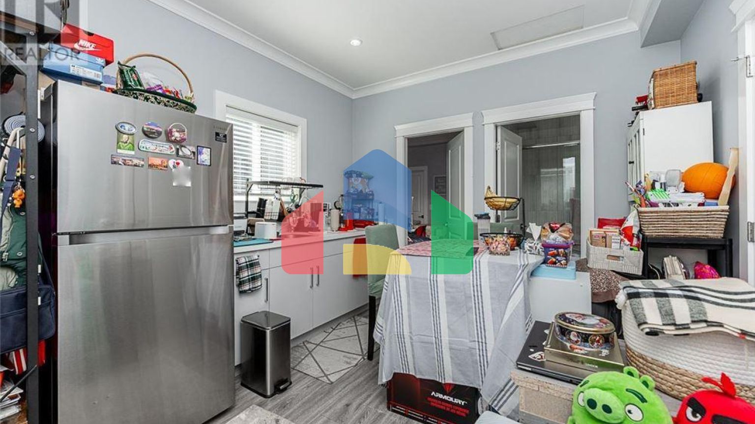 Residential - Single Family Home - Burnaby, Canada - Canada