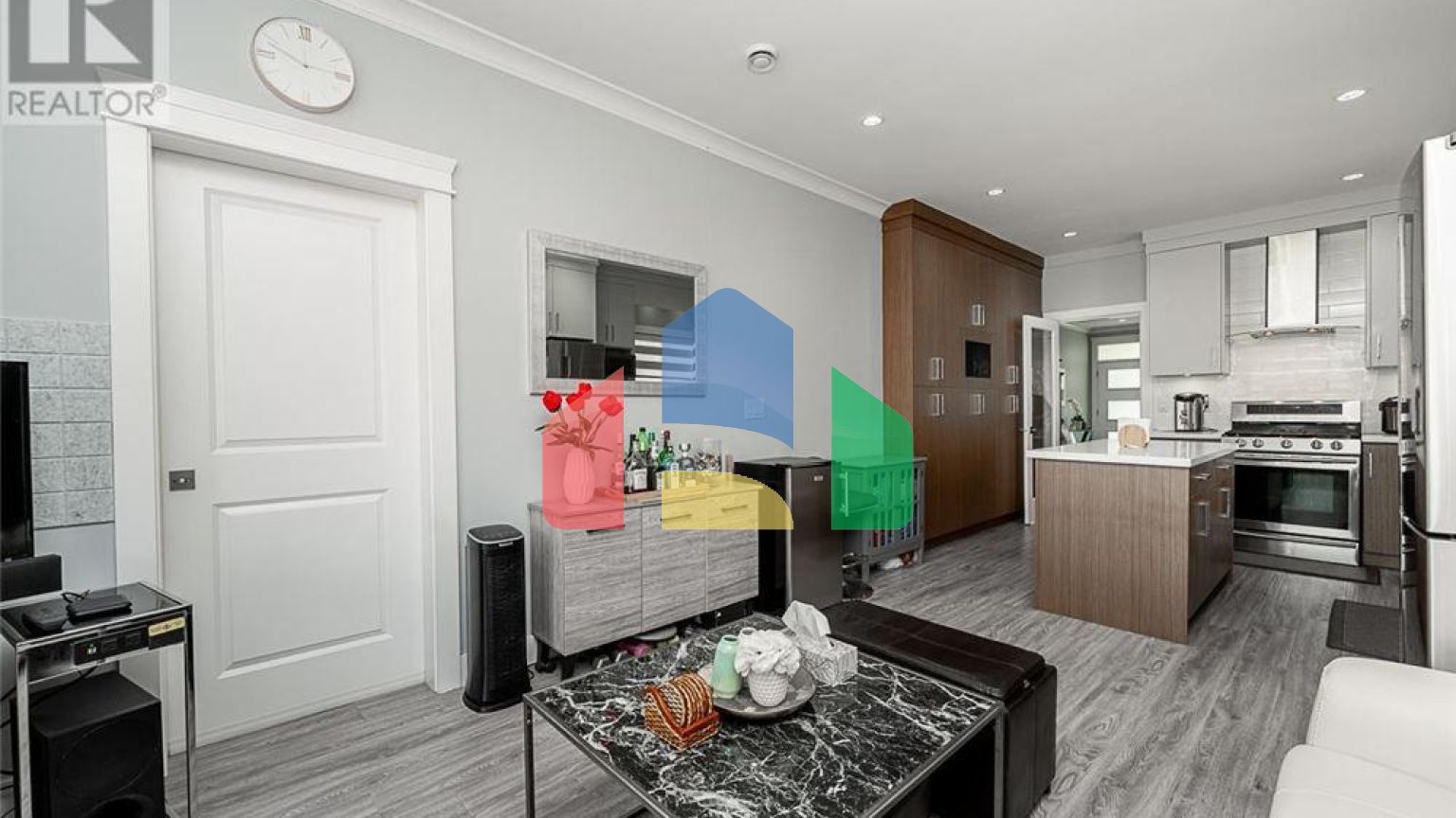 Residential - Single Family Home - Burnaby, Canada - Canada