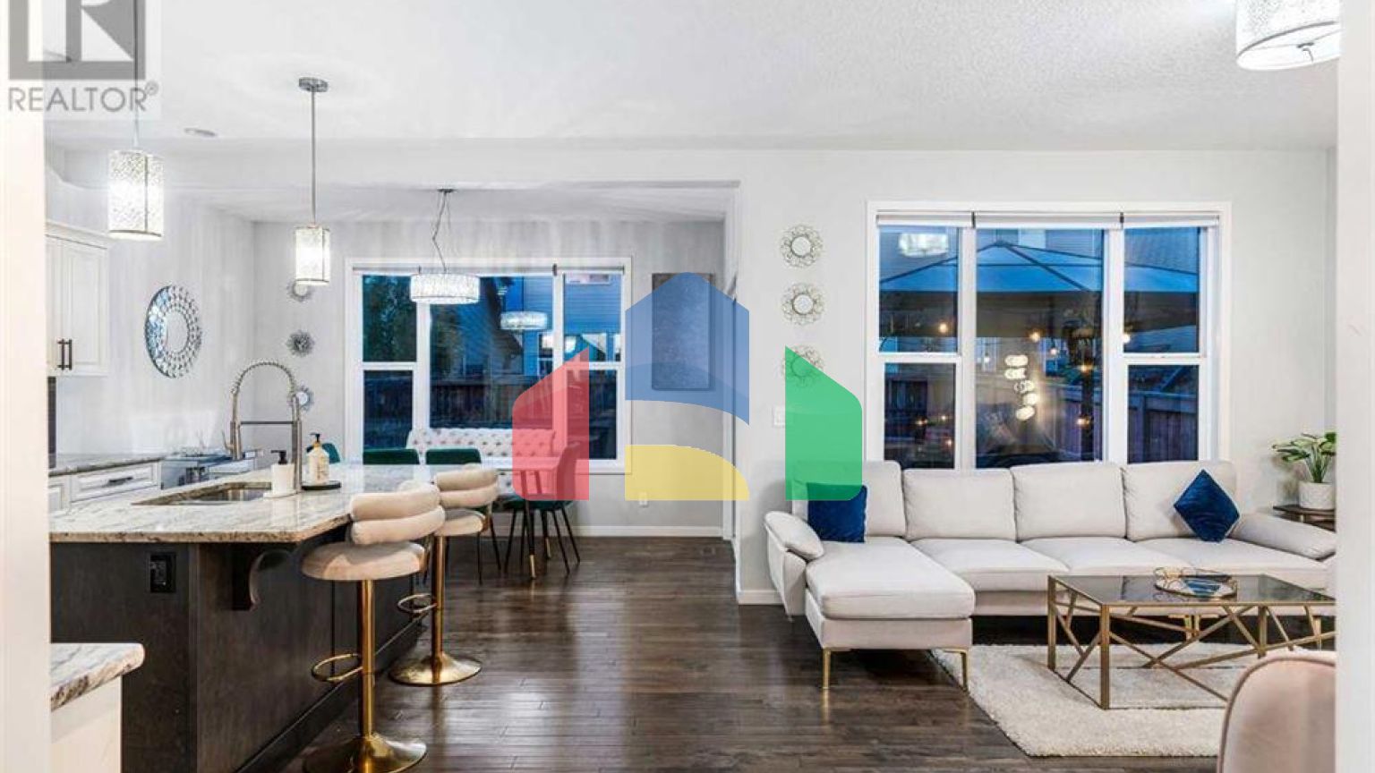 Residential - Single Family Home - Calgary, Canada - Canada