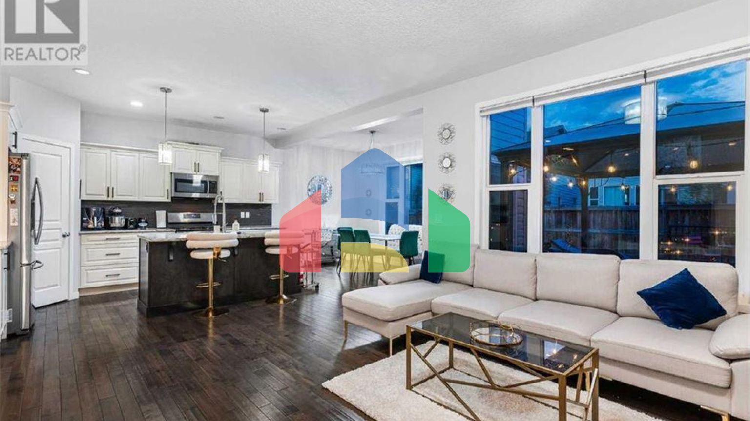 Residential - Single Family Home - Calgary, Canada - Canada