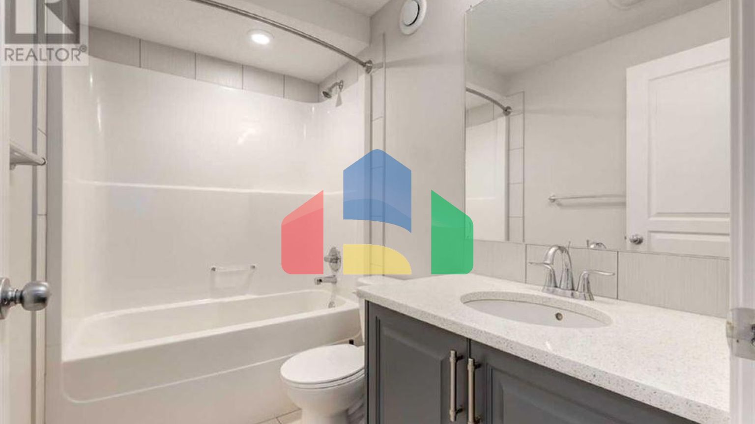 Residential - Single Family Home - Calgary, Canada - Canada