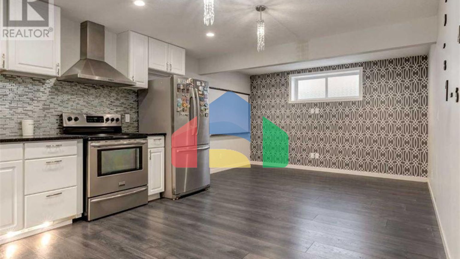 Residential - Single Family Home - Calgary, Canada - Canada