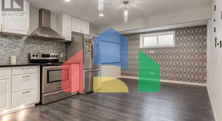 Residential - Single Family Home - Calgary, Canada - Canada