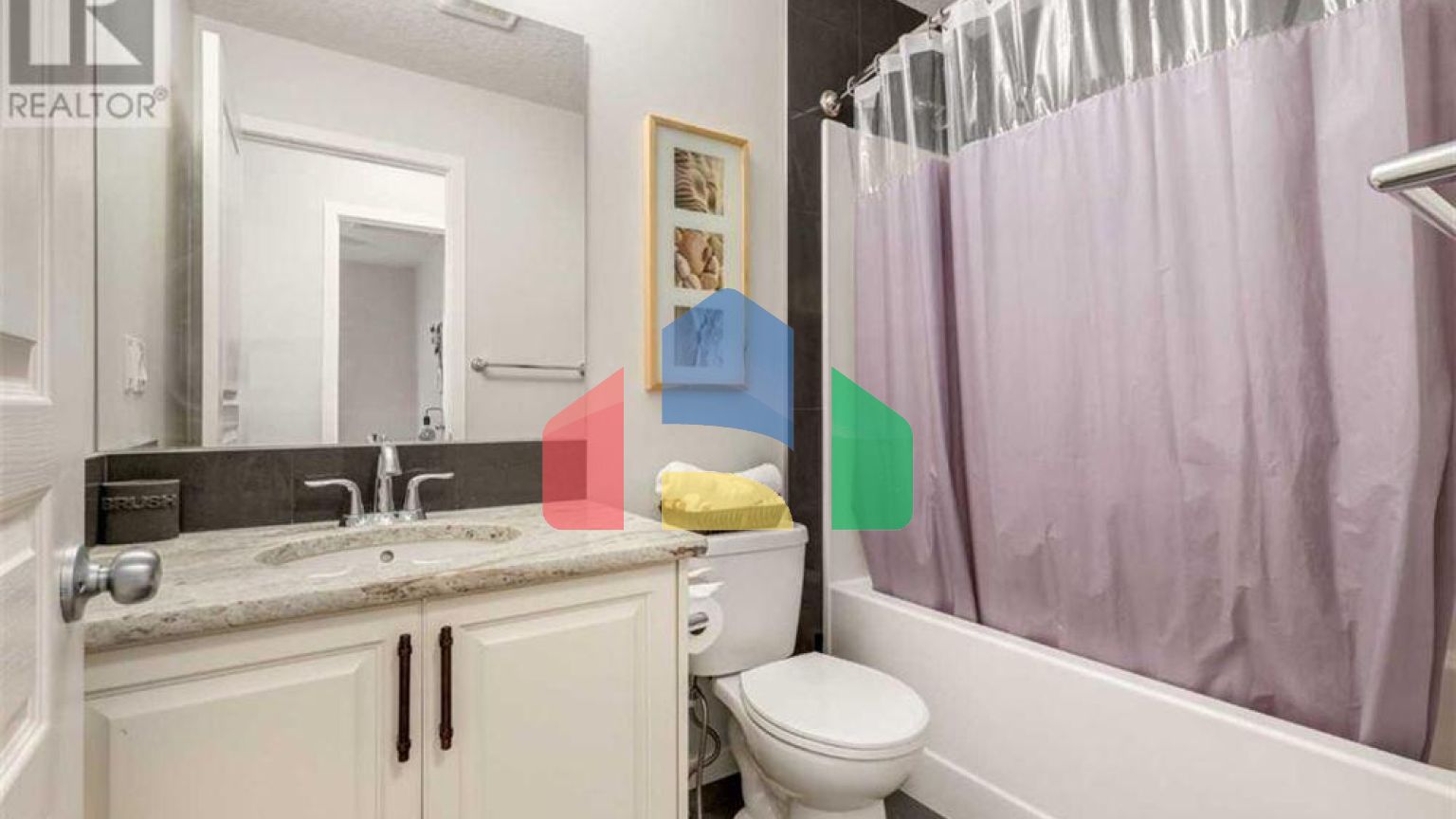 Residential - Single Family Home - Calgary, Canada - Canada