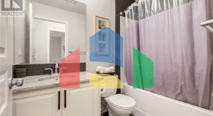 Residential - Single Family Home - Calgary, Canada - Canada