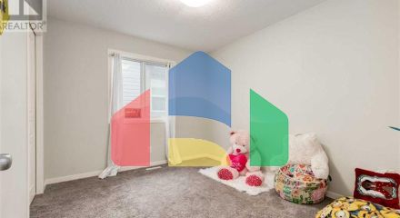 Residential - Single Family Home - Calgary, Canada - Canada