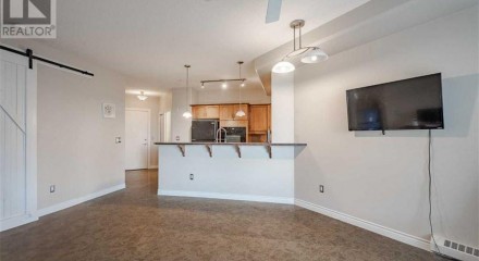 Residential - Condo/Apartment - Calgary, Canada - Canada