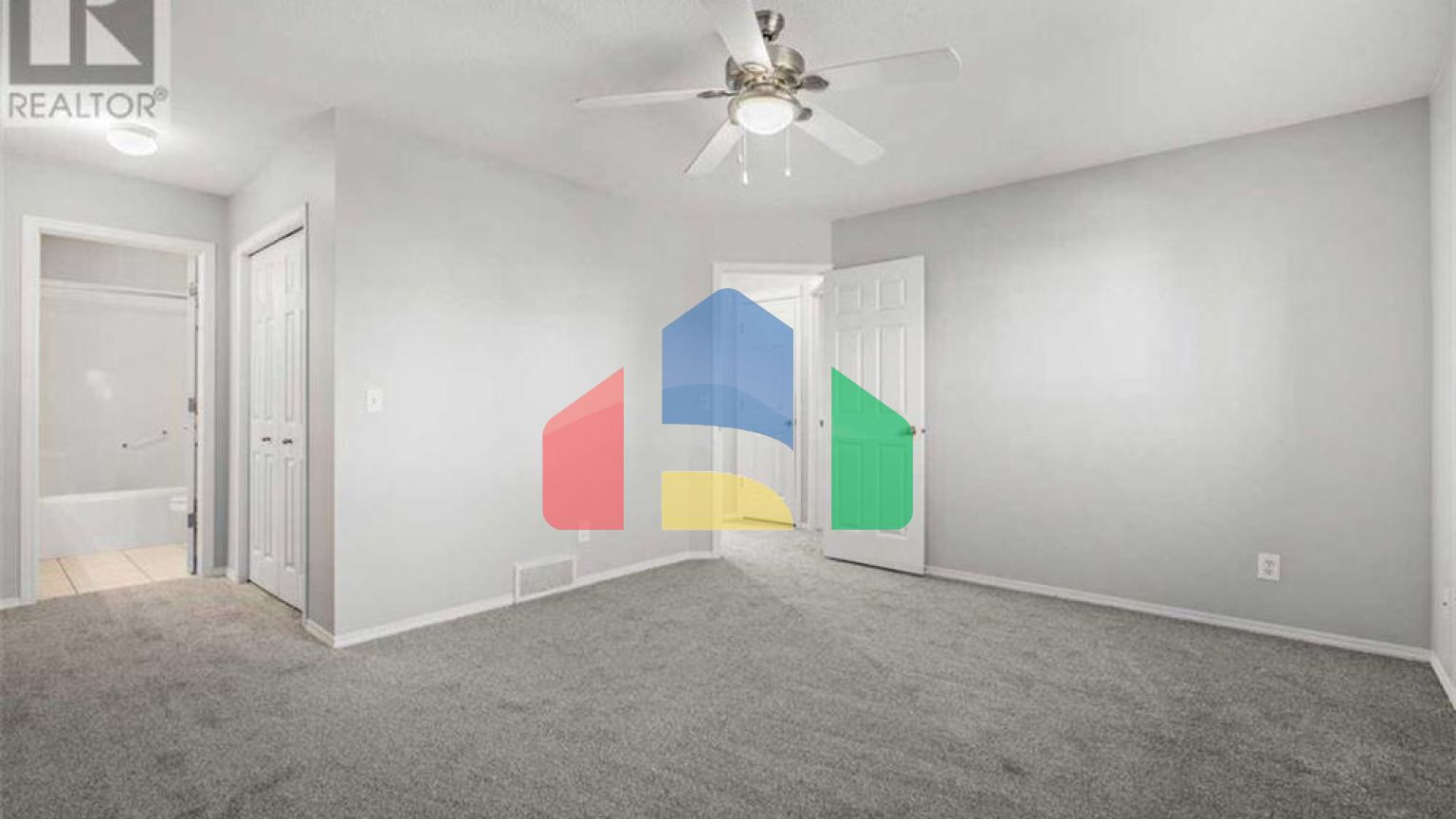 Residential - Single Family Home - Calgary, Canada - Canada