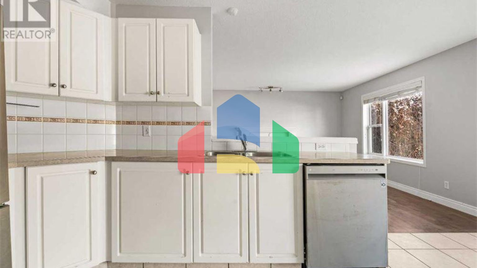 Residential - Single Family Home - Calgary, Canada - Canada