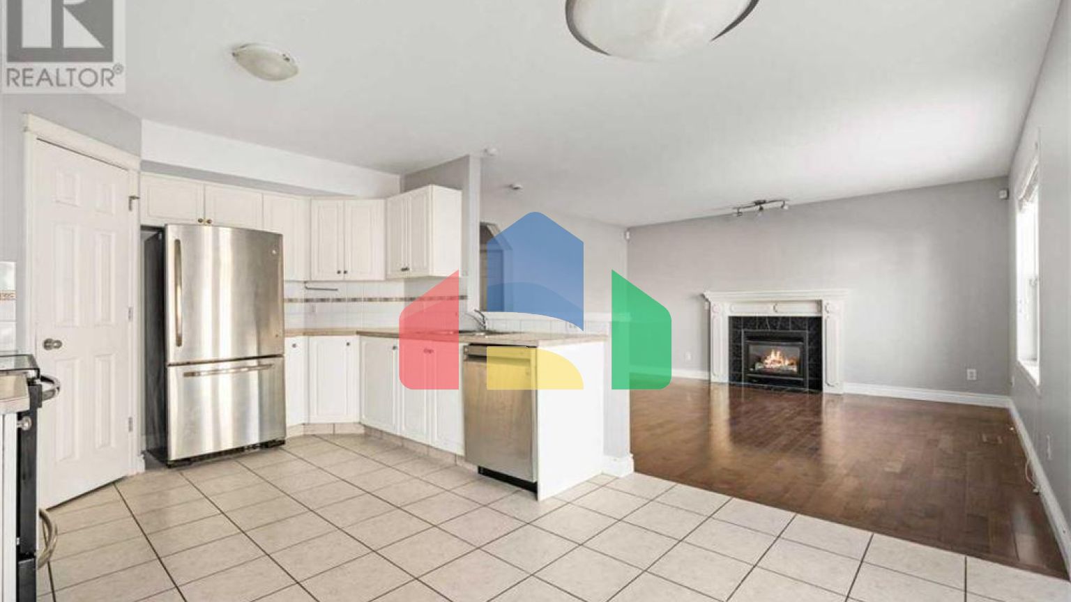 Residential - Single Family Home - Calgary, Canada - Canada