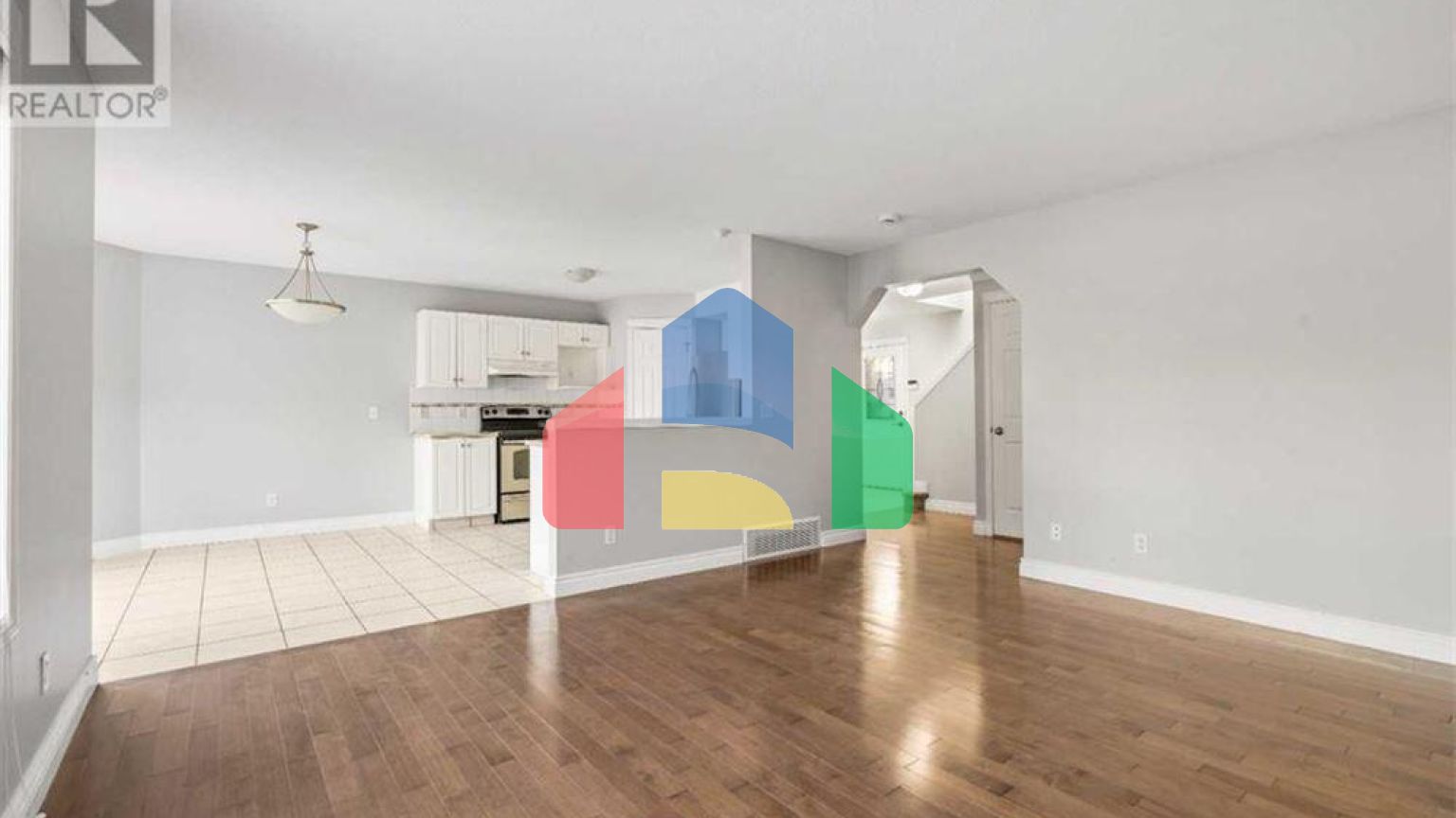 Residential - Single Family Home - Calgary, Canada - Canada