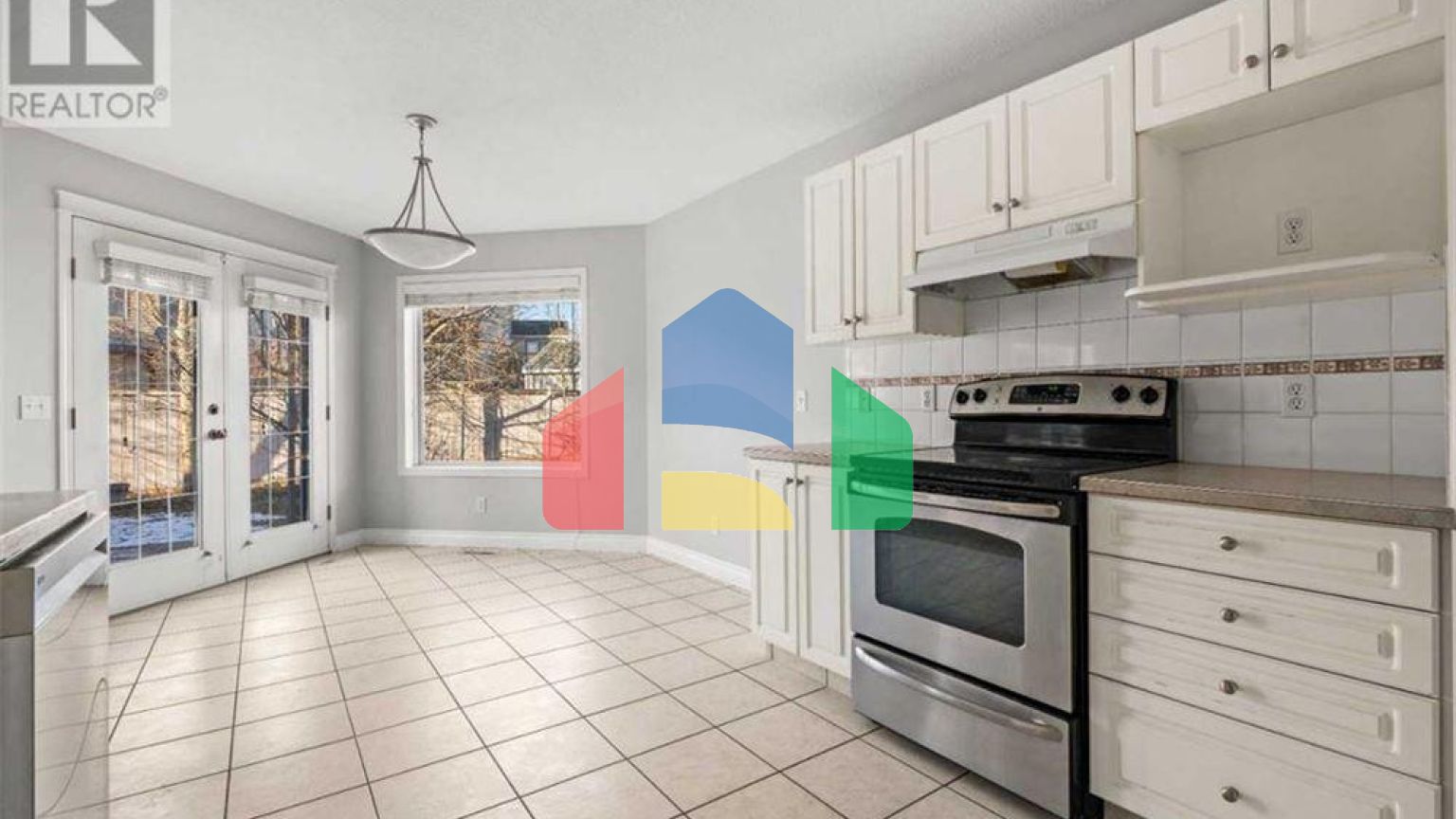 Residential - Single Family Home - Calgary, Canada - Canada