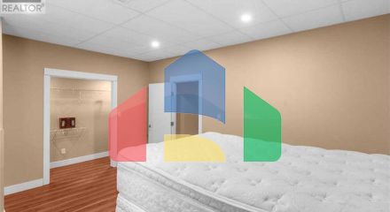 Residential - Single Family Home - Calgary, Canada - Canada