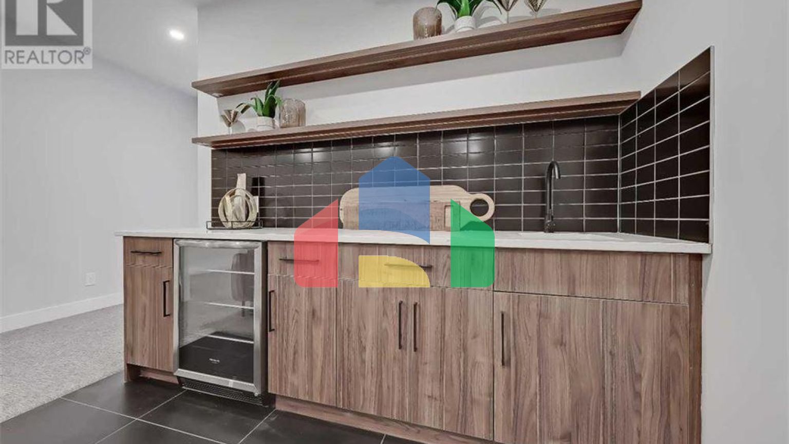 Residential - Single Family Home - Calgary, Canada - Canada