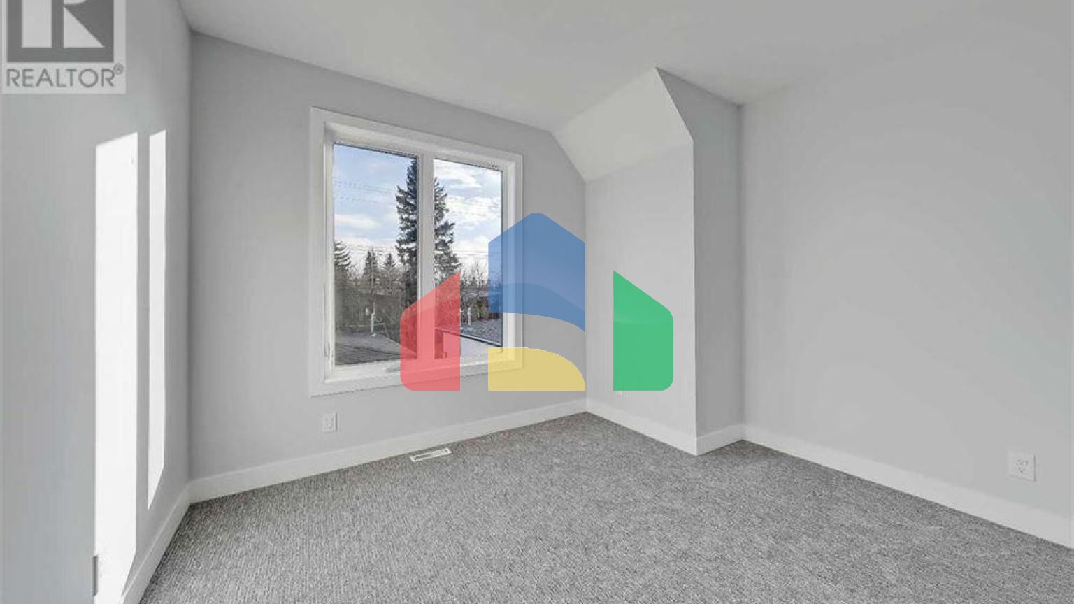 Residential - Single Family Home - Calgary, Canada - Canada