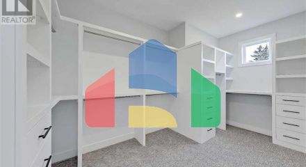 Residential - Single Family Home - Calgary, Canada - Canada