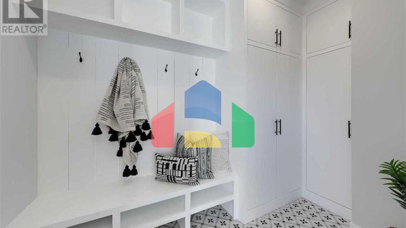 Residential - Single Family Home - Calgary, Canada - Canada