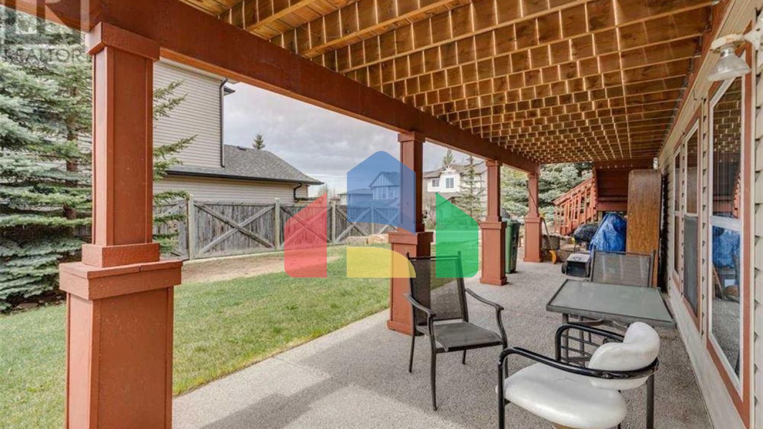 Residential - Single Family Home - Calgary, Canada - Canada