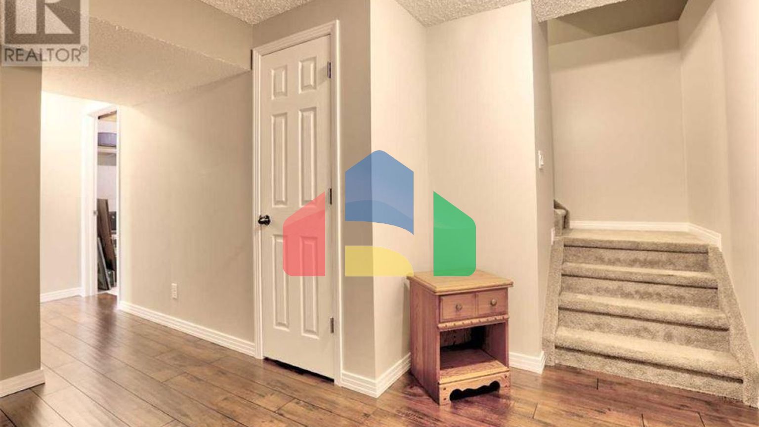 Residential - Single Family Home - Calgary, Canada - Canada