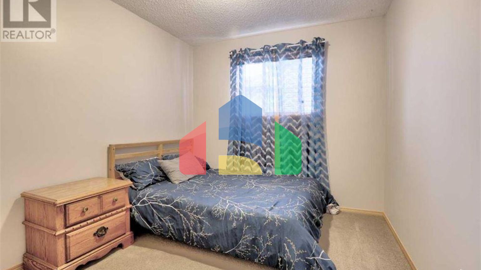 Residential - Single Family Home - Calgary, Canada - Canada