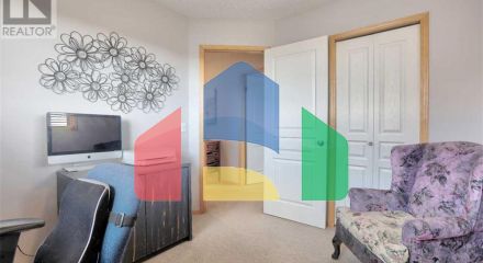 Residential - Single Family Home - Calgary, Canada - Canada