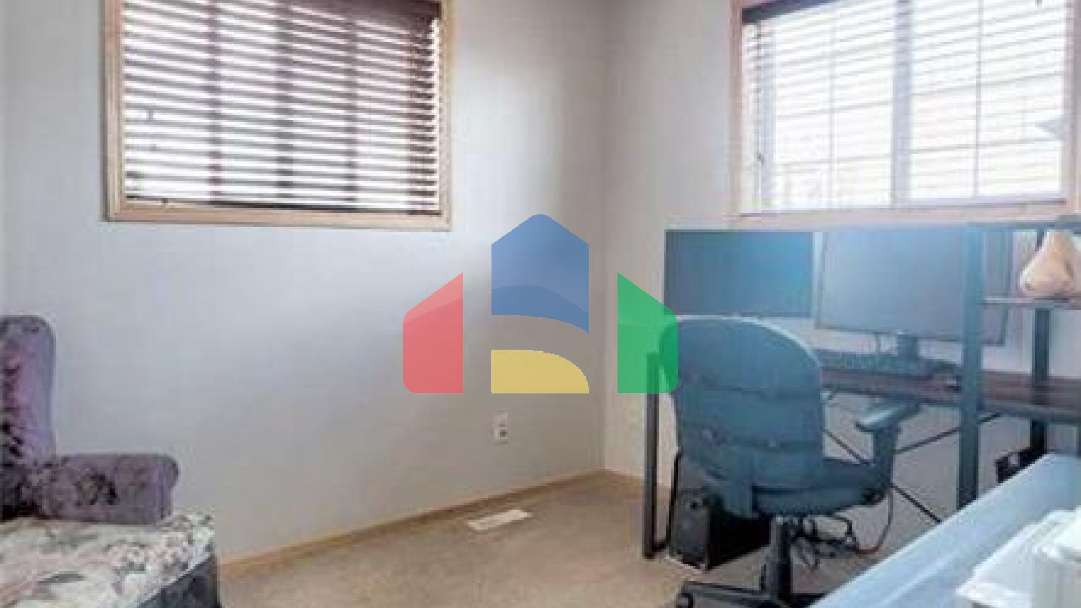 Residential - Single Family Home - Calgary, Canada - Canada