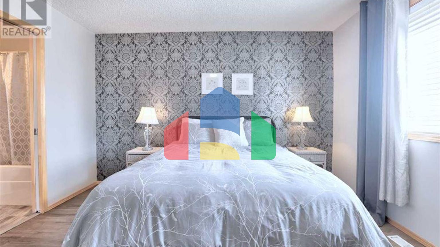 Residential - Single Family Home - Calgary, Canada - Canada