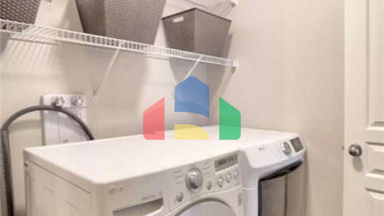 Residential - Single Family Home - Calgary, Canada - Canada