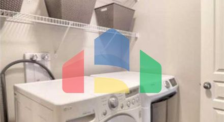 Residential - Single Family Home - Calgary, Canada - Canada