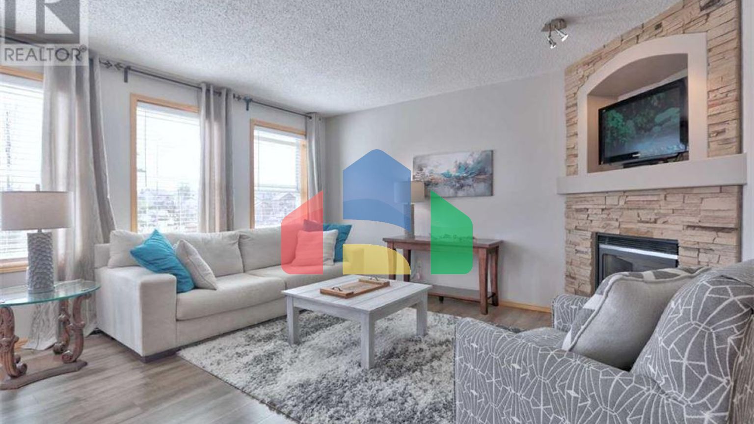 Residential - Single Family Home - Calgary, Canada - Canada