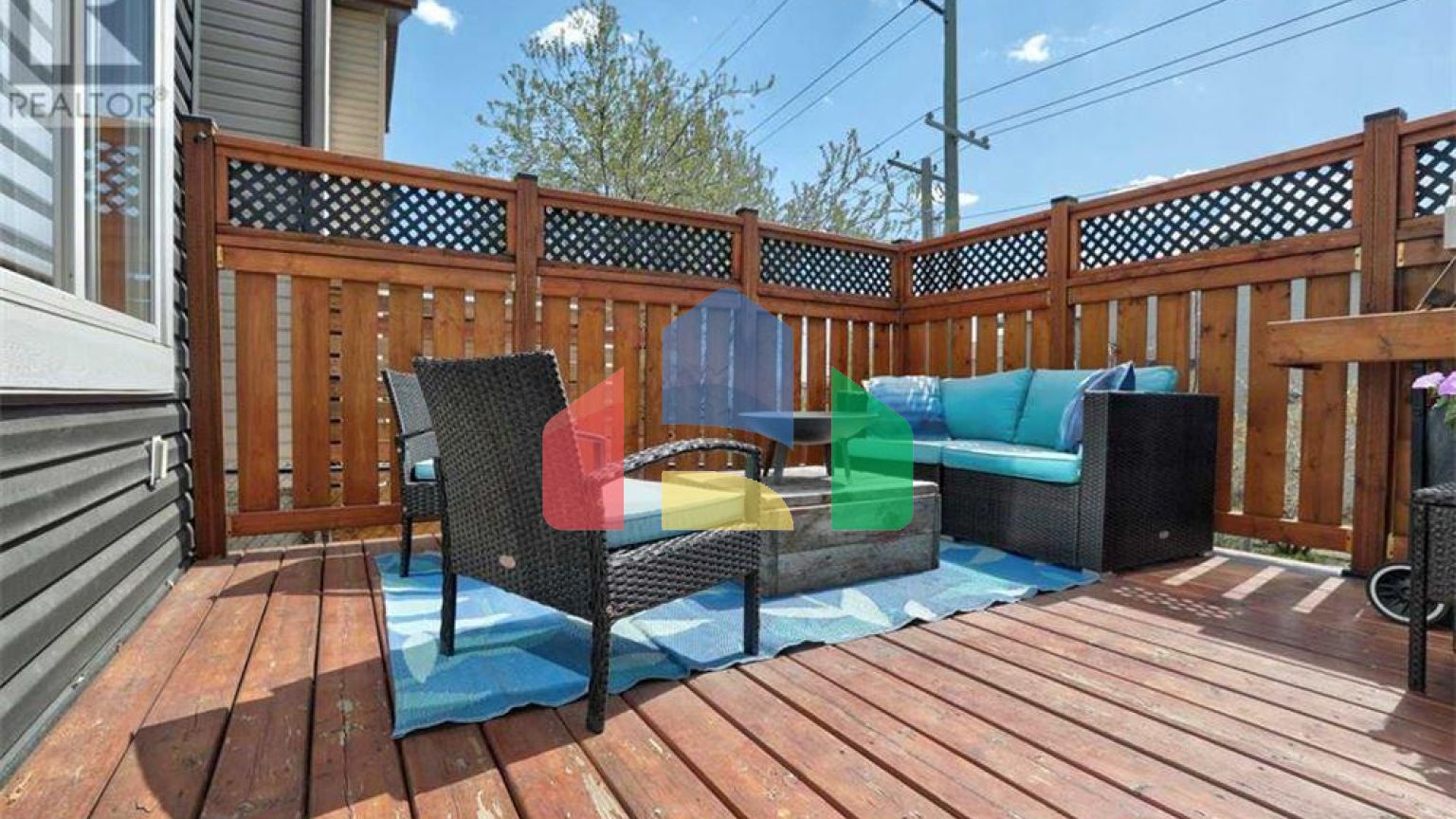 Residential - Single Family Home - Calgary, Canada - Canada