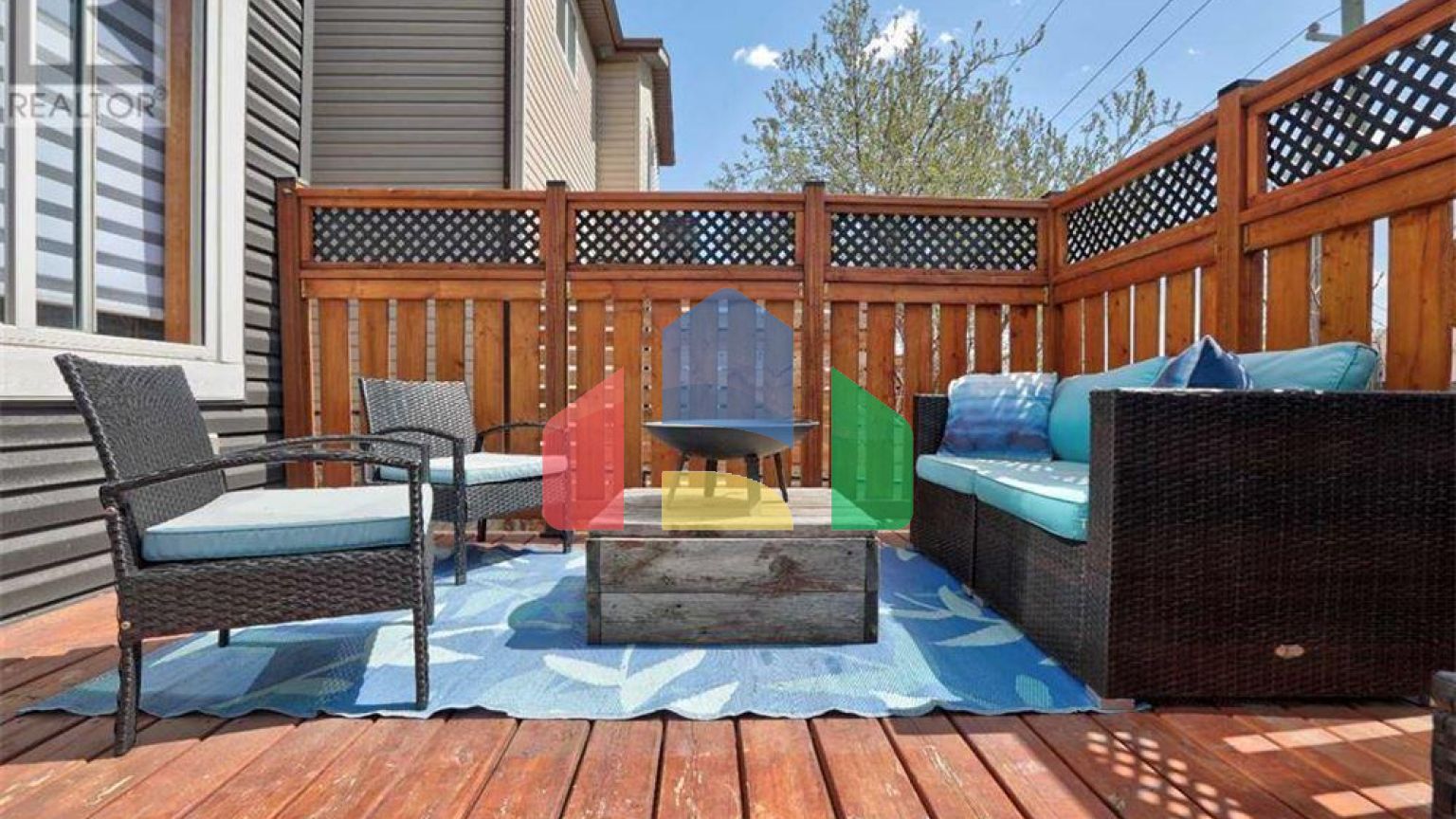 Residential - Single Family Home - Calgary, Canada - Canada