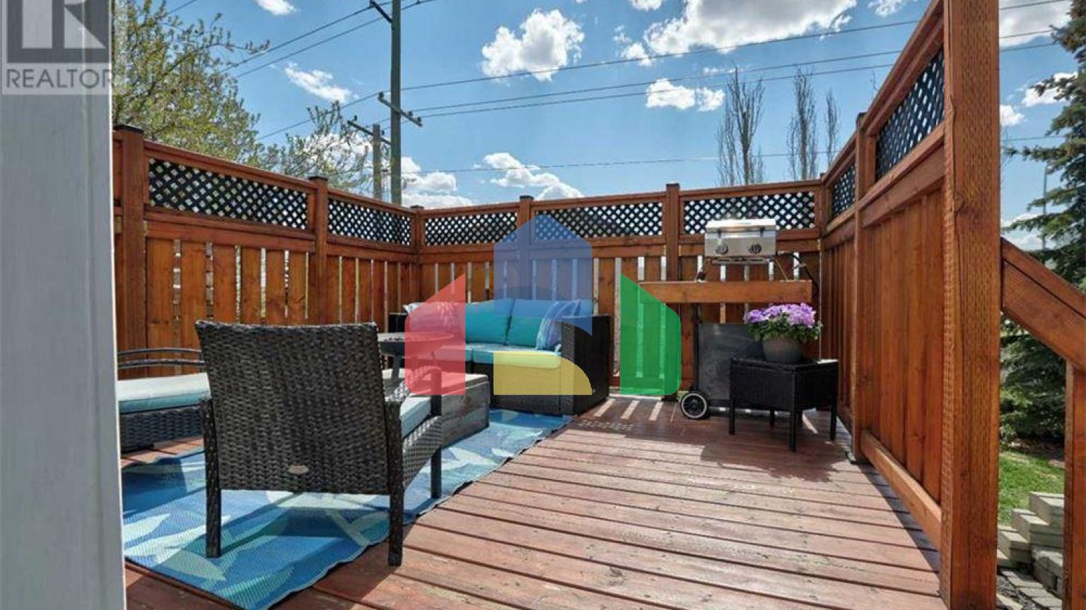 Residential - Single Family Home - Calgary, Canada - Canada