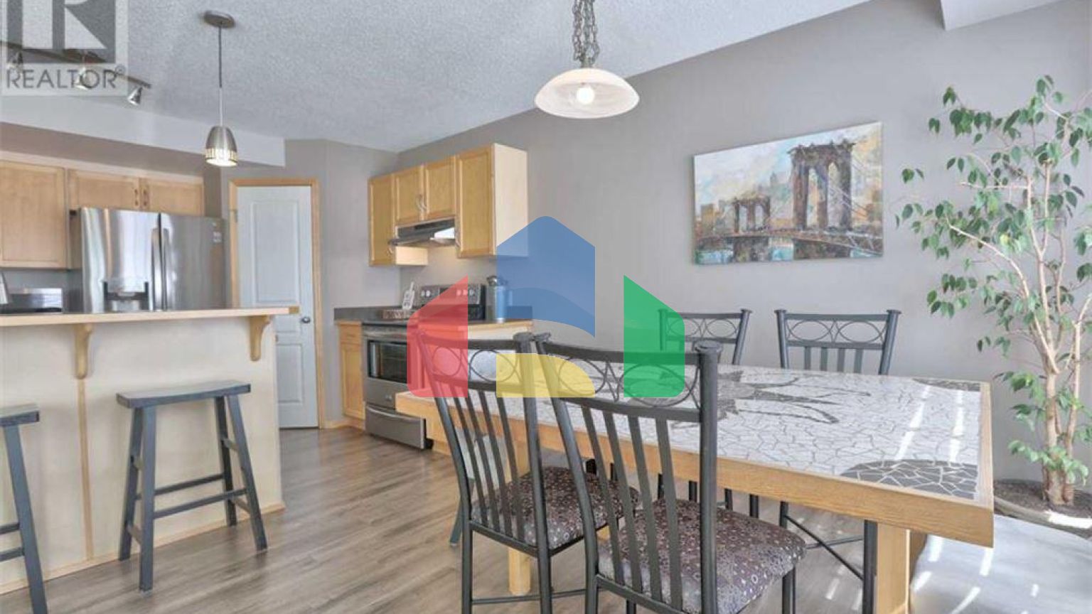 Residential - Single Family Home - Calgary, Canada - Canada