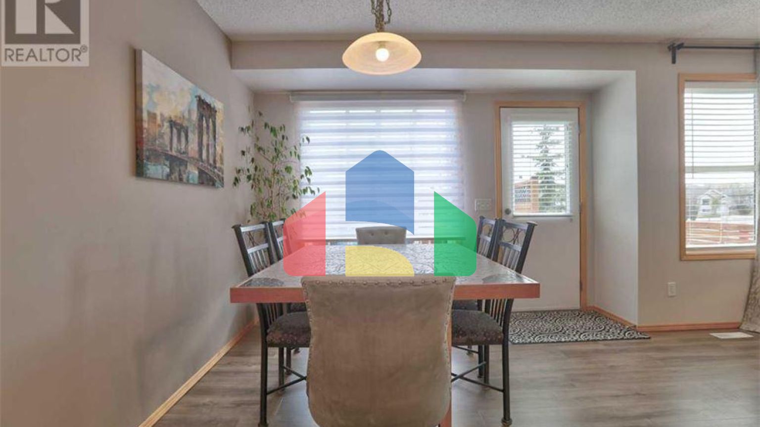 Residential - Single Family Home - Calgary, Canada - Canada