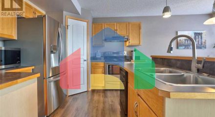 Residential - Single Family Home - Calgary, Canada - Canada