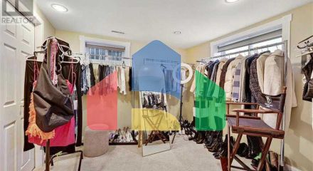 Residential - Single Family Home - Calgary, Canada - Canada