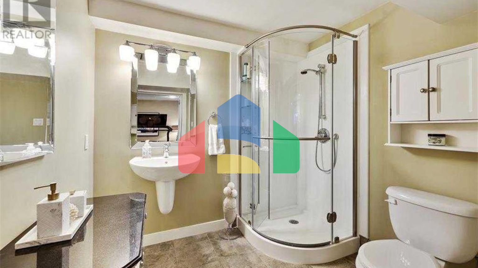 Residential - Single Family Home - Calgary, Canada - Canada