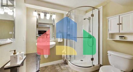 Residential - Single Family Home - Calgary, Canada - Canada