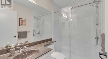Residential - Condo/Apartment - Calgary, Canada - Canada