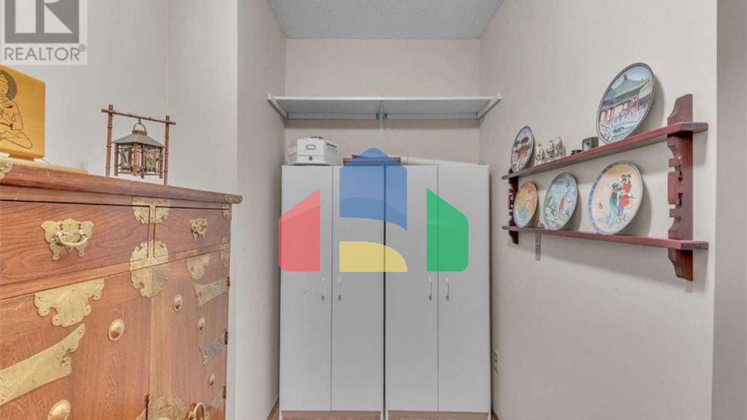 Residential - Condo/Apartment - Calgary, Canada - Canada