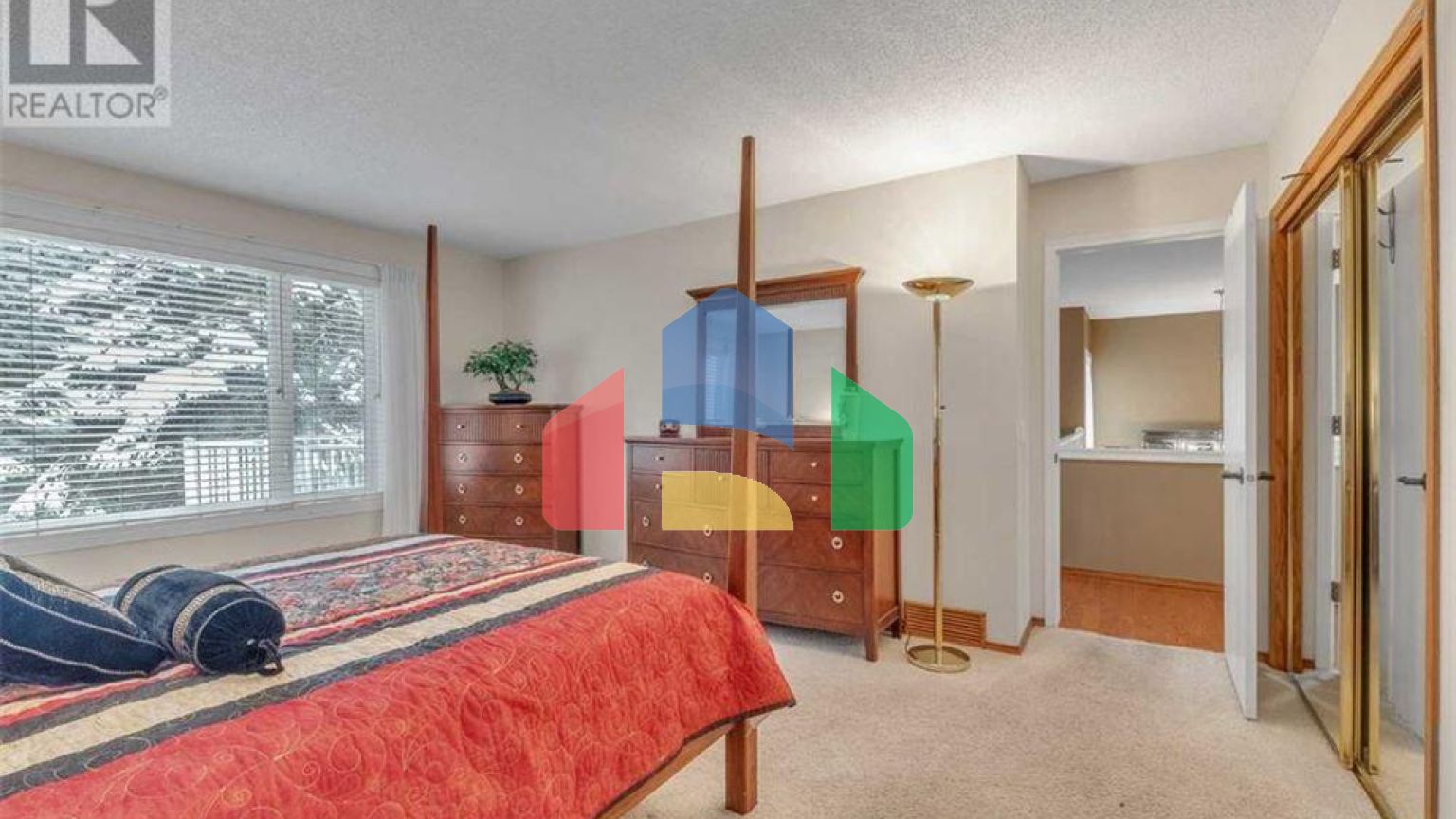 Residential - Condo/Apartment - Calgary, Canada - Canada