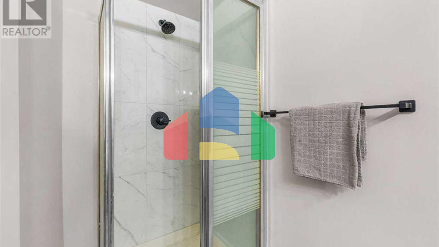 Residential - Single Family Home - Calgary, Canada - Canada