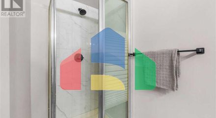 Residential - Single Family Home - Calgary, Canada - Canada