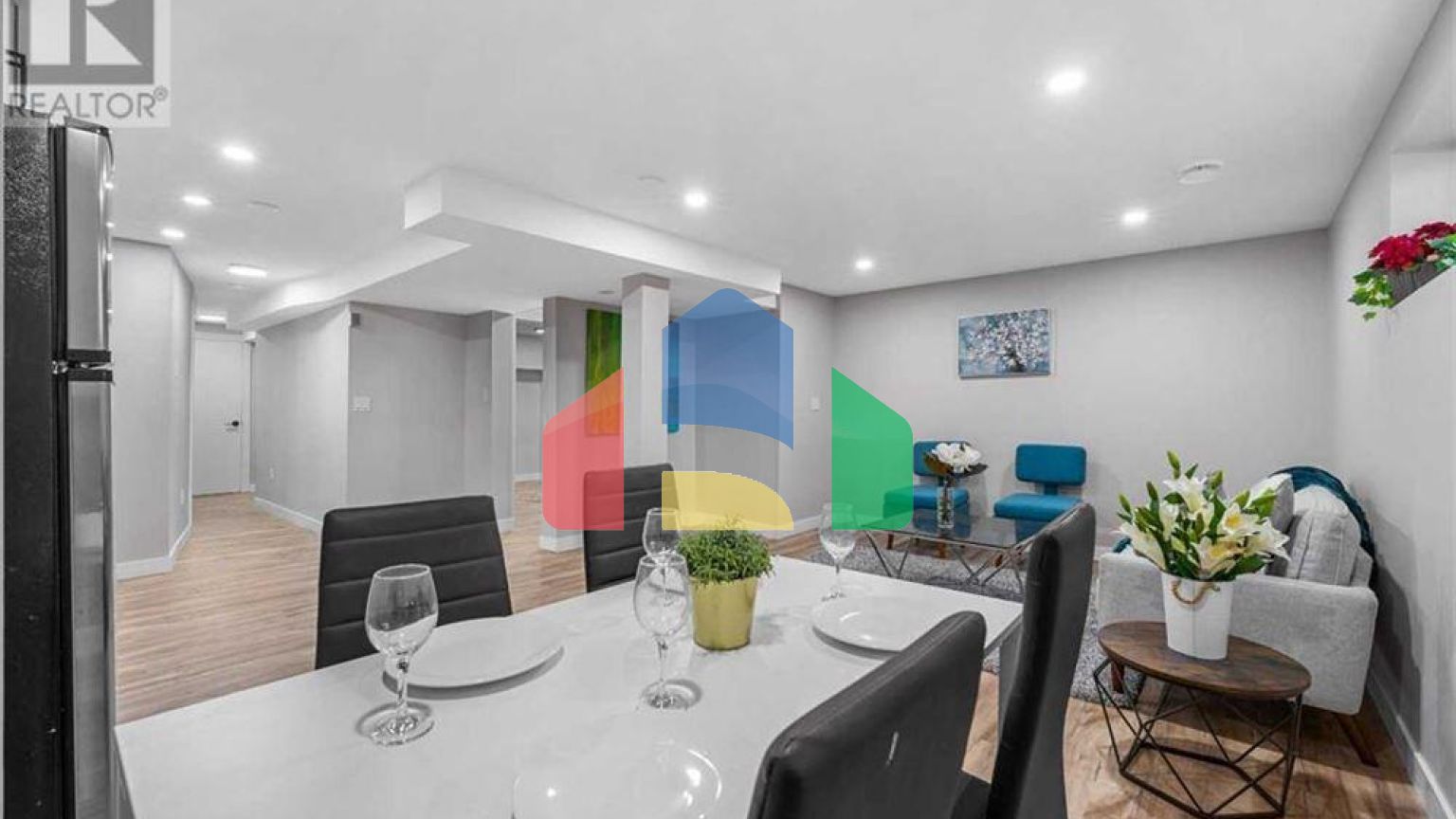 Residential - Single Family Home - Calgary, Canada - Canada